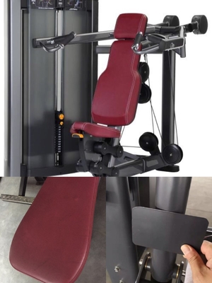 Bodybuildende Eignung, die multi Hüften-Maschinen-integrierten Turnhallen-Trainer steht